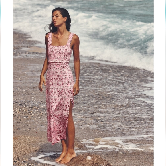 Zara Dresses & Skirts - LINEN BLEND PRINTED MIDI DRESS SIZE M